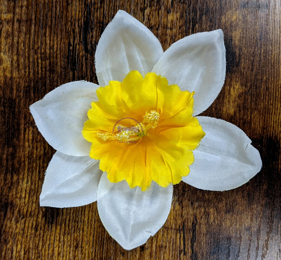 White Daffodil Hair Clip