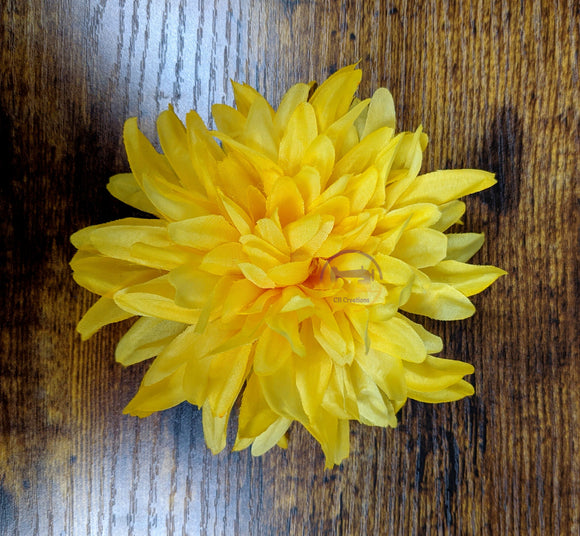 Yellow or White Mum Hair Clip